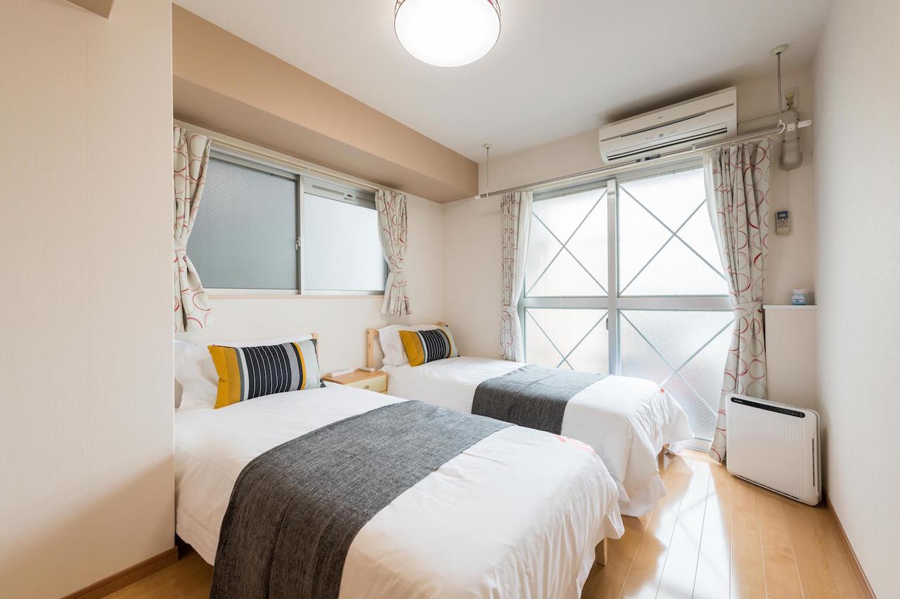 Yeah Room Zeus The Garden Osaka Exterior foto