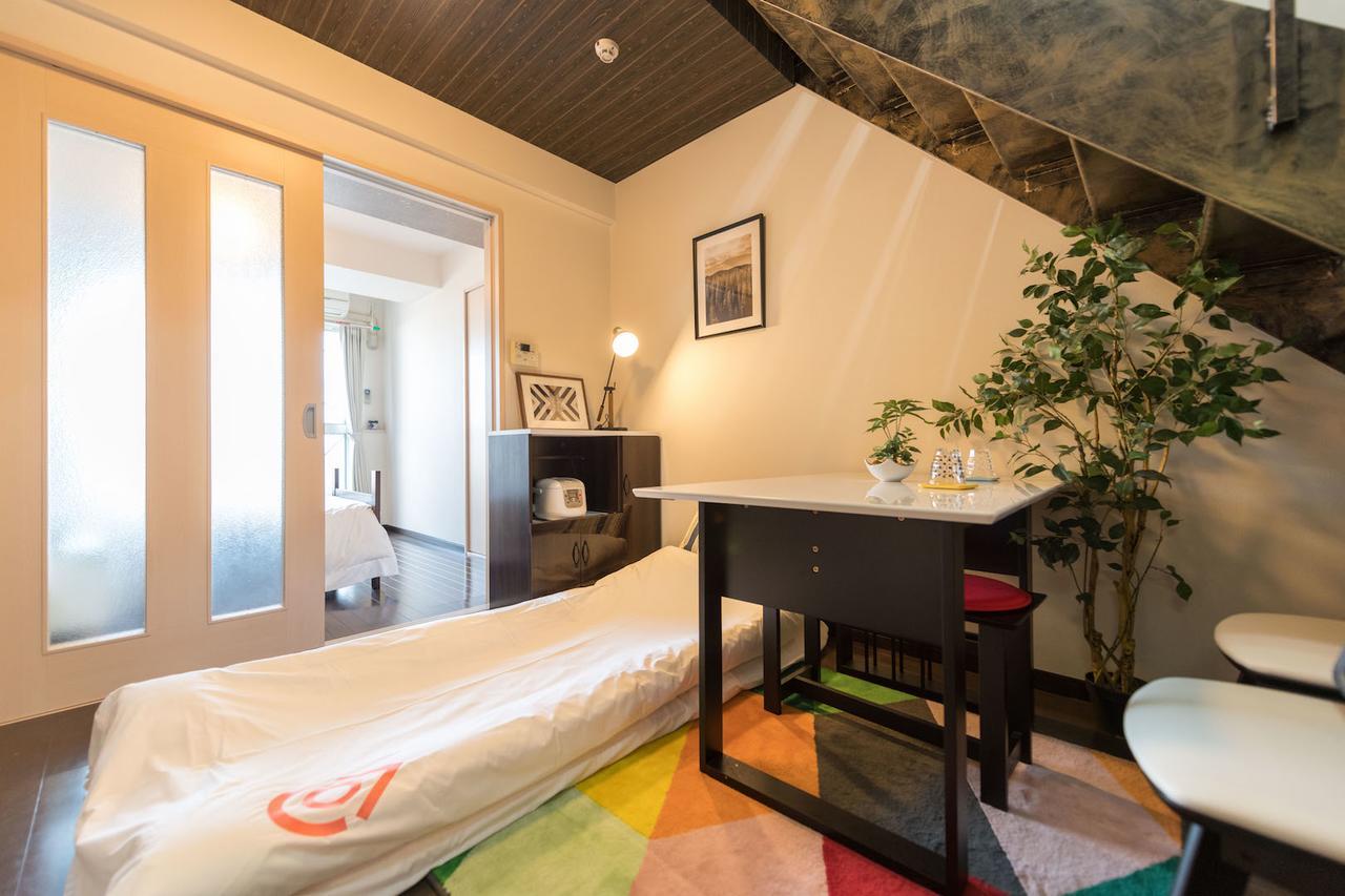 Yeah Room Zeus The Garden Osaka Exterior foto